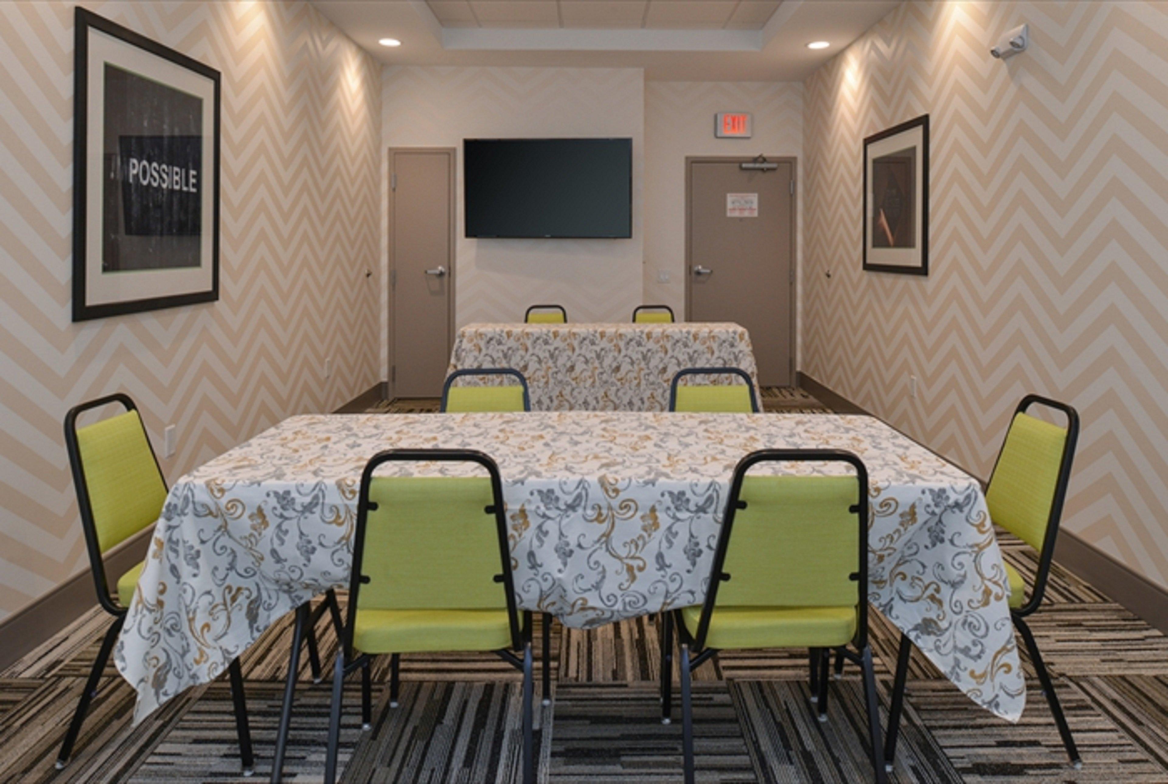 Holiday Inn Express & Suites Shippensburg By Ihg Exterior foto
