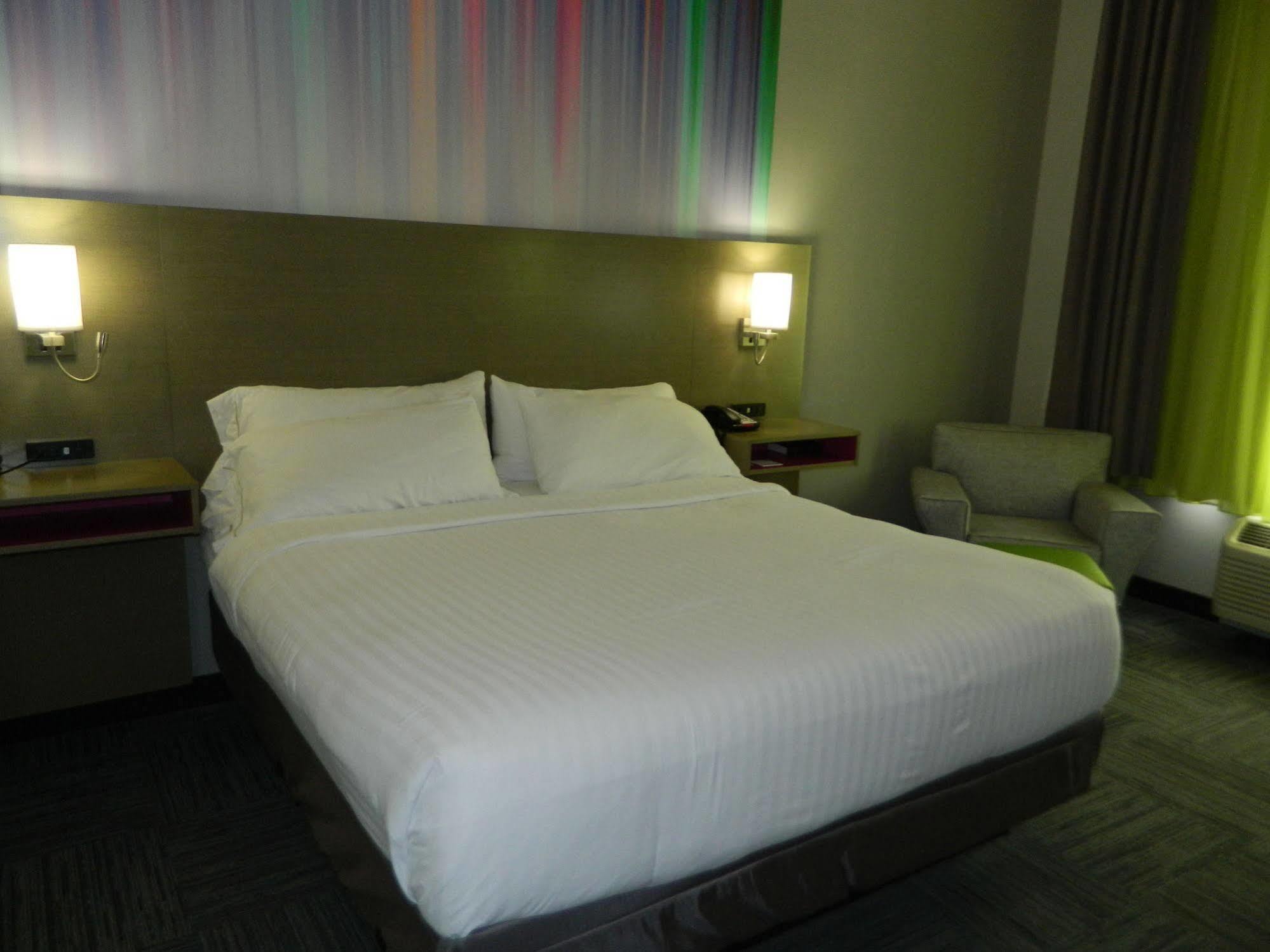 Holiday Inn Express & Suites Shippensburg By Ihg Exterior foto